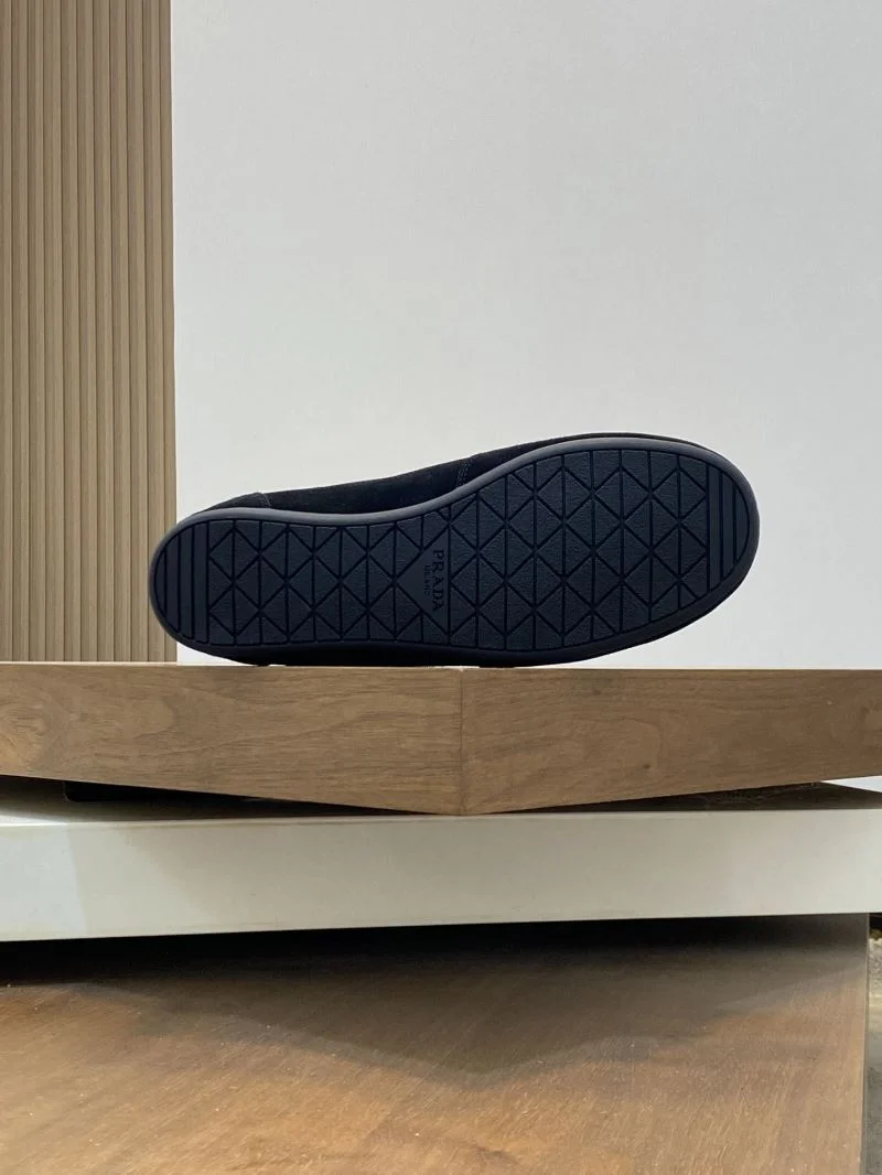 Prada Low Shoes Casual 35393