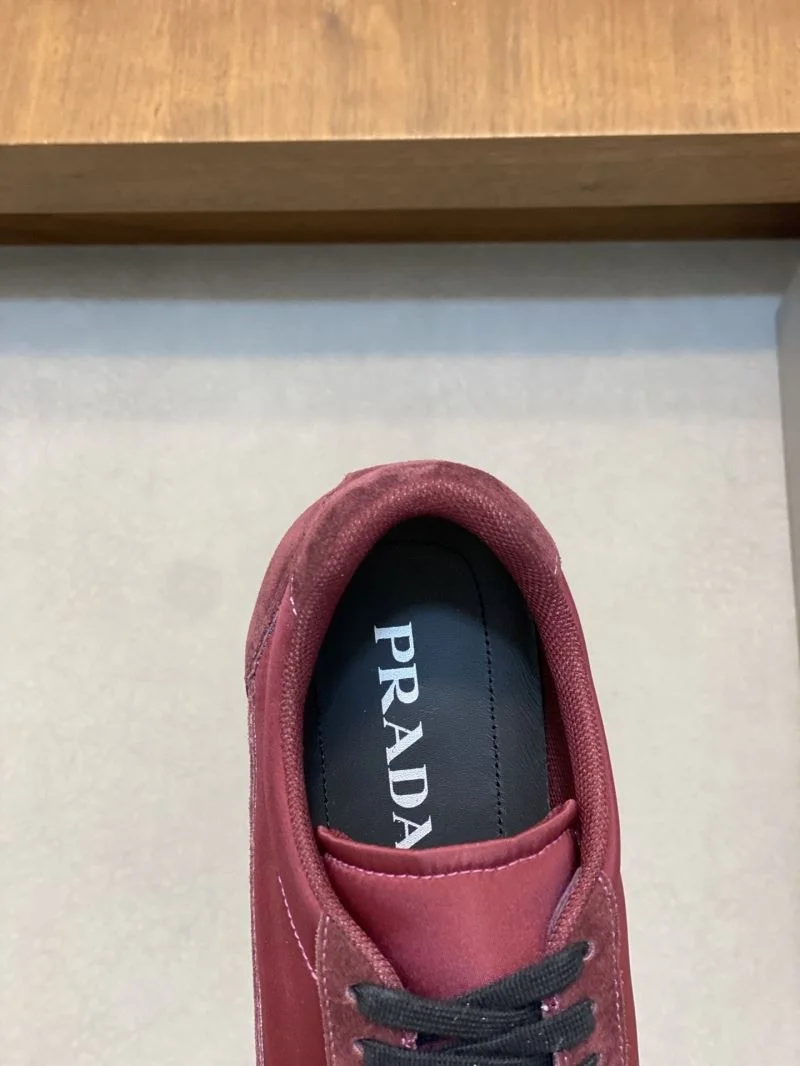 WaterResistant Prada Low Shoes 35400