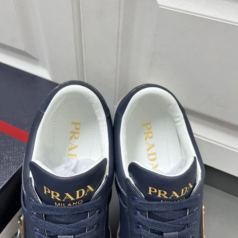 Prada Low Shoes Bright 35419