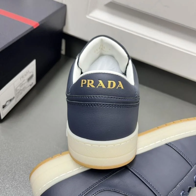 Prada Low Shoes Bright 35419
