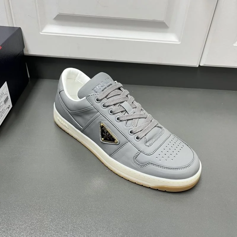 Prada Low Shoes Elegant 35401