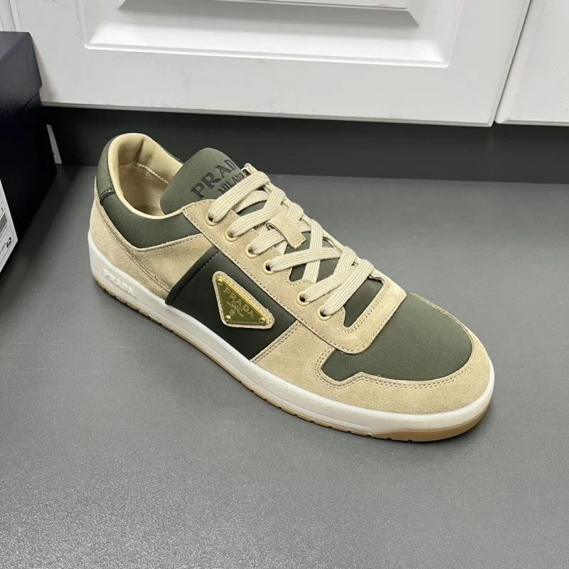 Prada Low Shoes TimelessDesign 35421