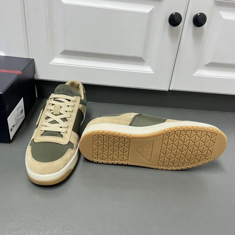 Prada Low Shoes TimelessDesign 35421