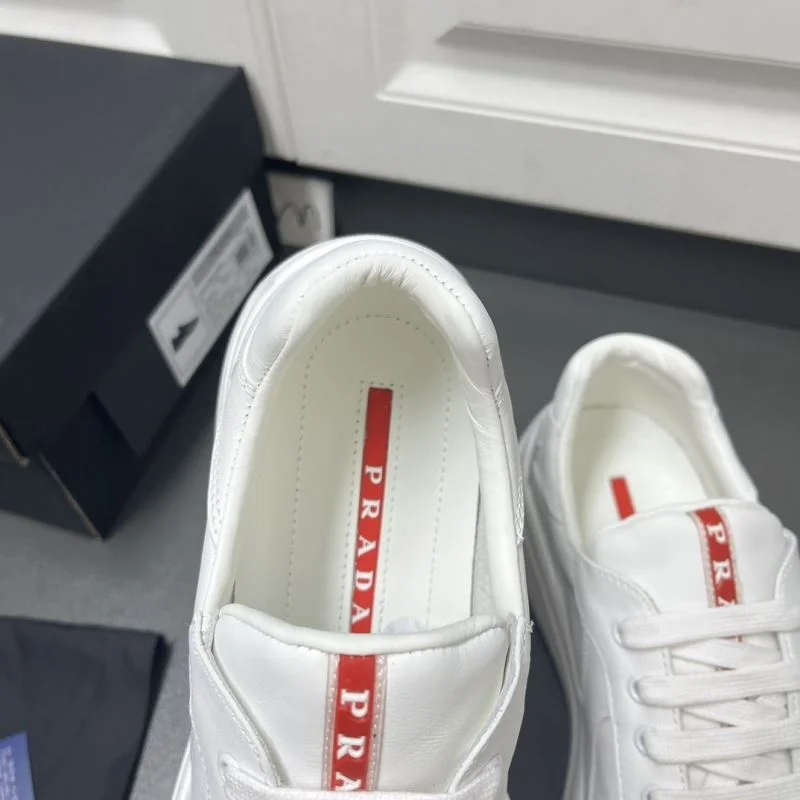 Lightweight Prada Low Shoes 35388