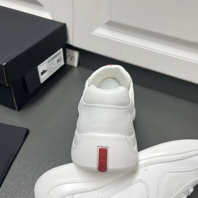 Lightweight Prada Low Shoes 35388