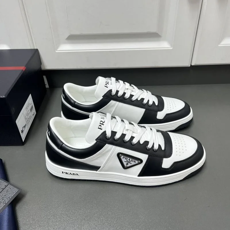 Modern Prada Low Shoes 35387