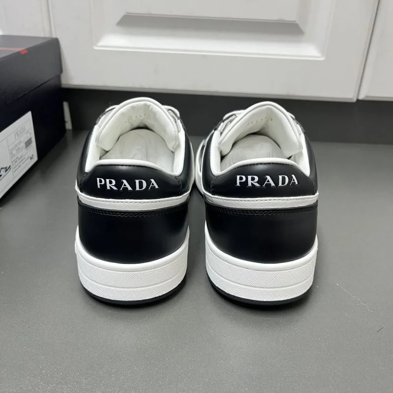 Modern Prada Low Shoes 35387