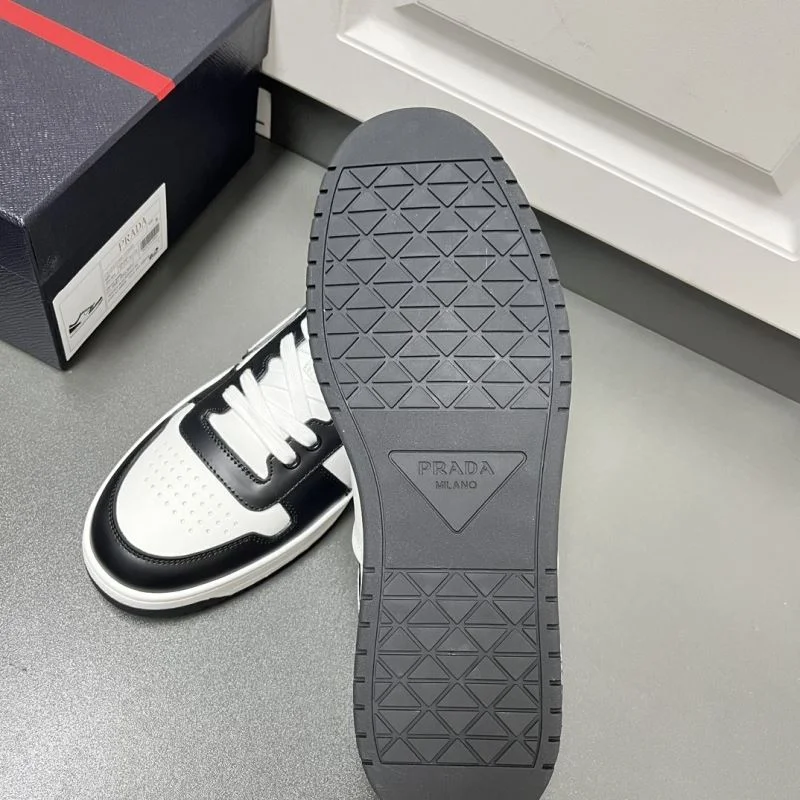 Modern Prada Low Shoes 35387