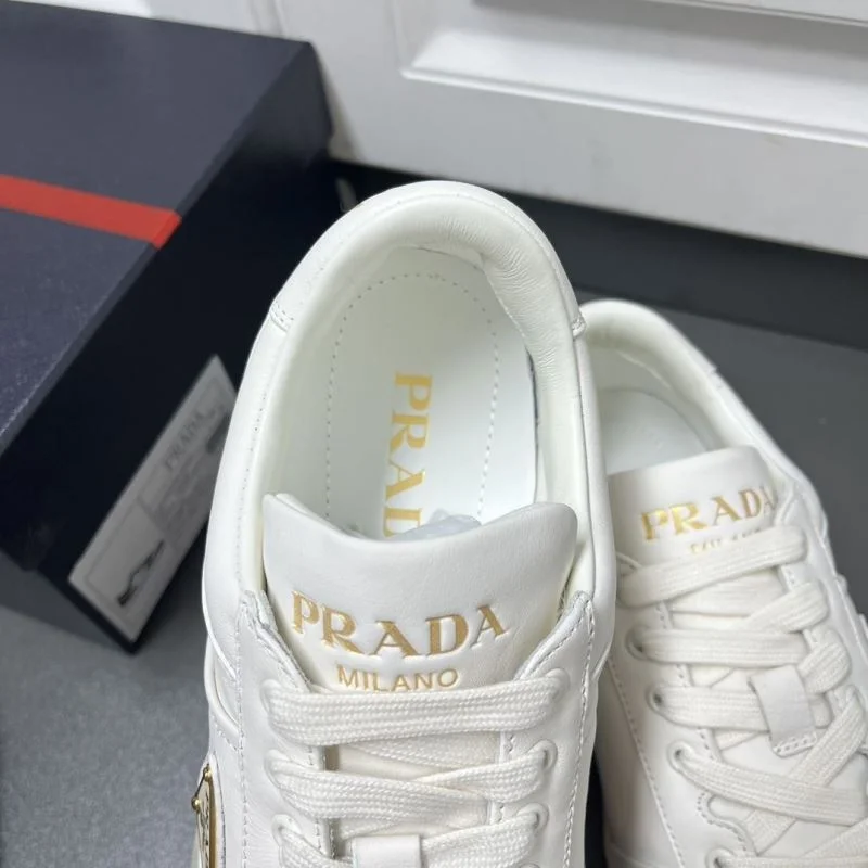 OdorResistant Prada Low Shoes 35386