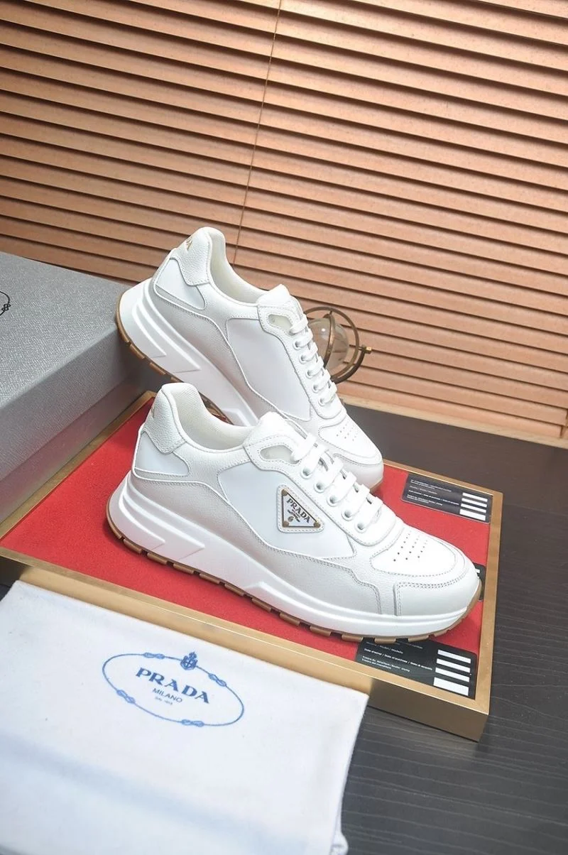 Prada Low Shoes ComfortFit 35382