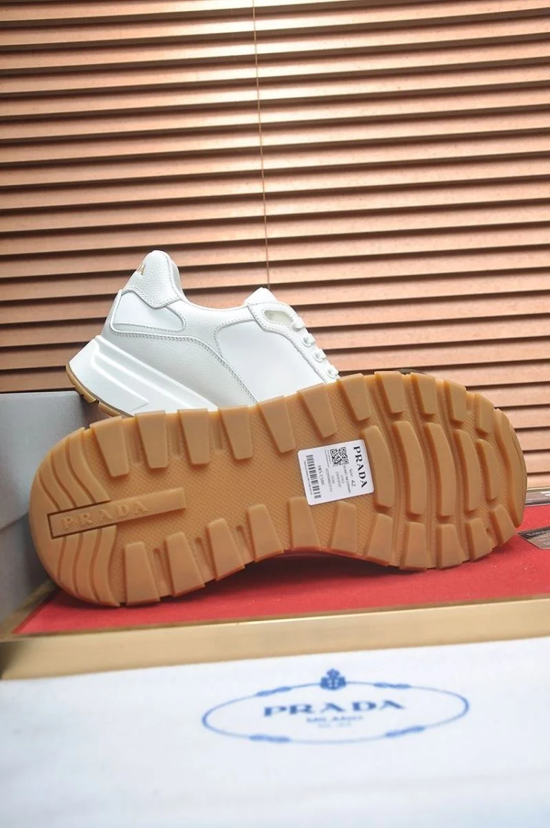 Prada Low Shoes ComfortFit 35382