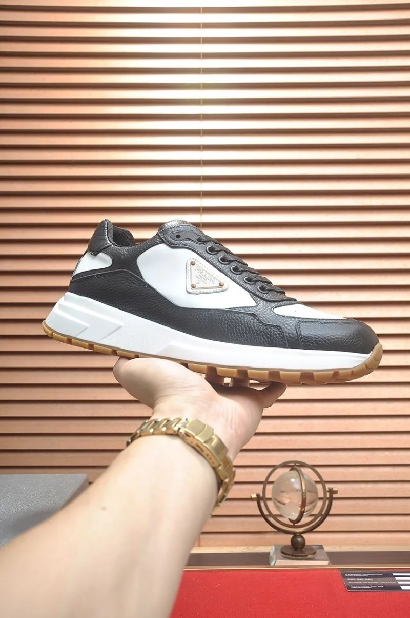 Popular Prada Low Shoes 35381
