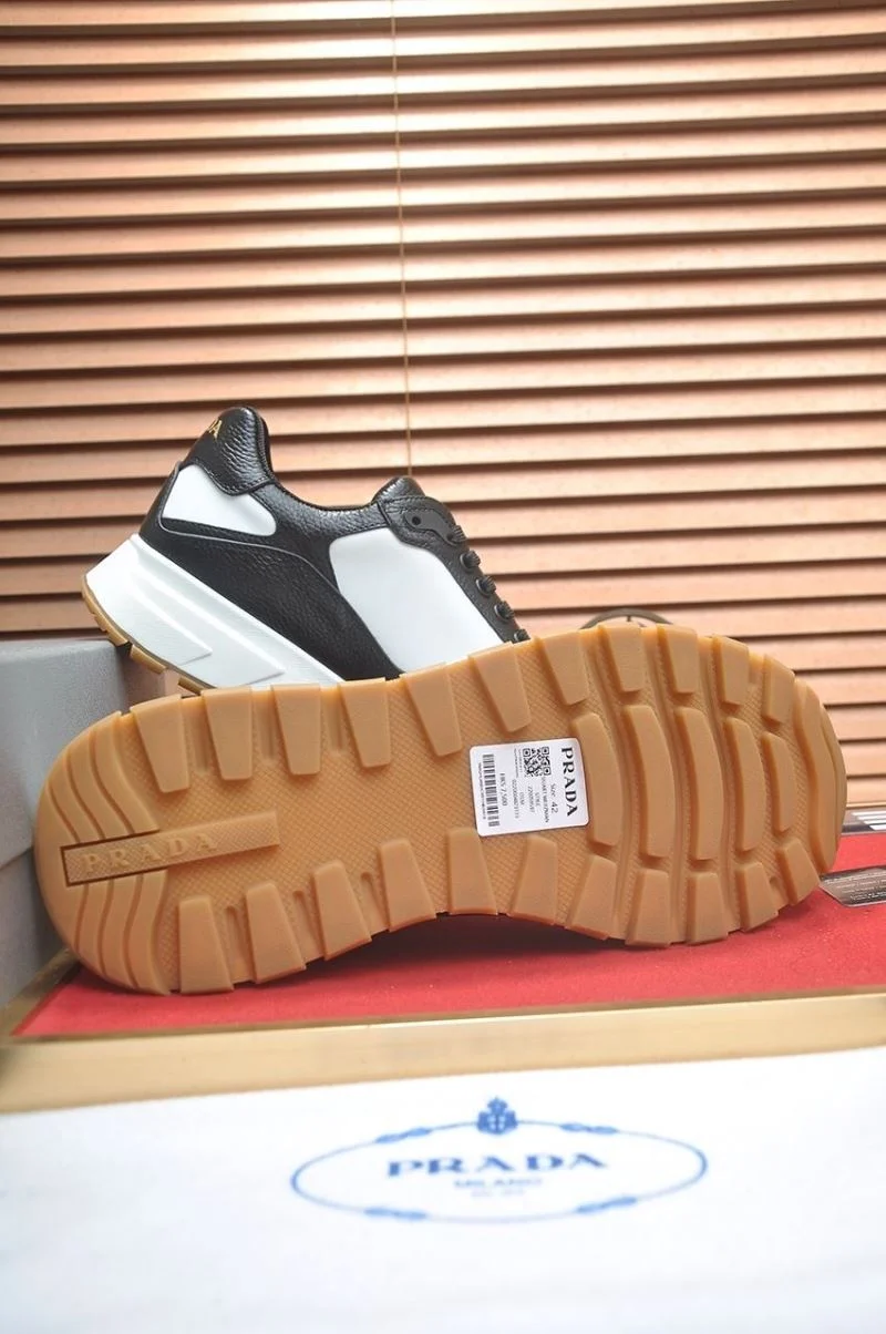 Popular Prada Low Shoes 35381