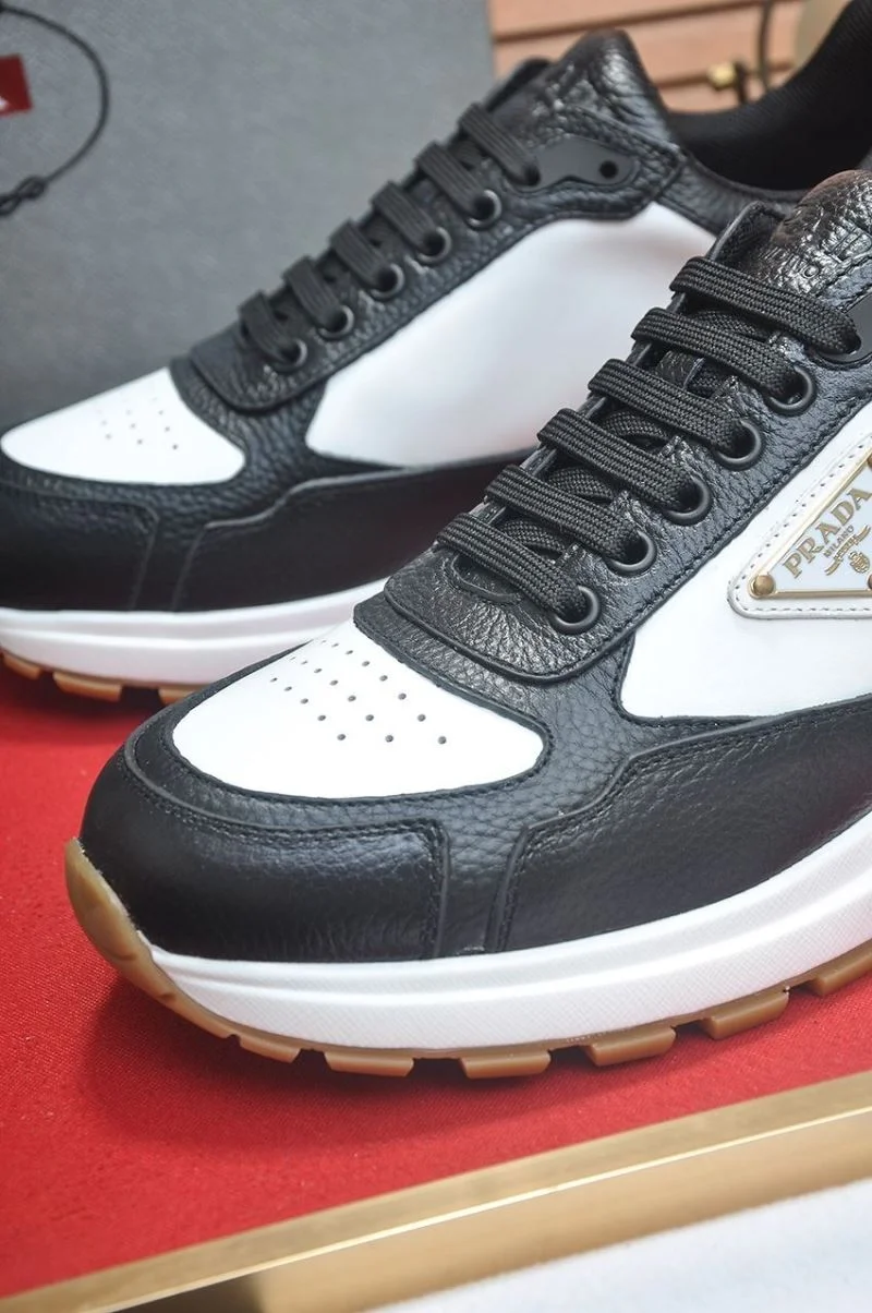 Popular Prada Low Shoes 35381