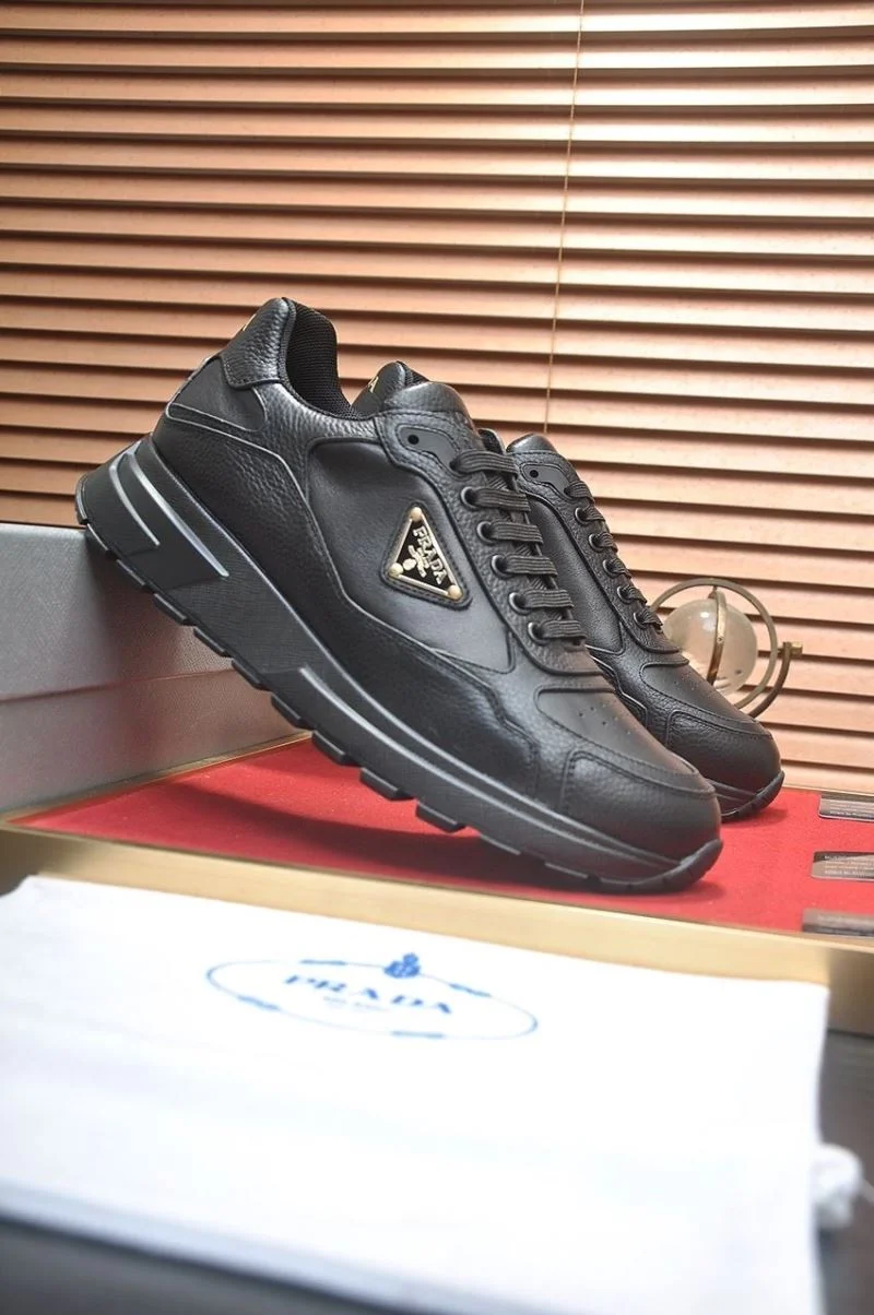 Prada Low Shoes Lightweight 35380