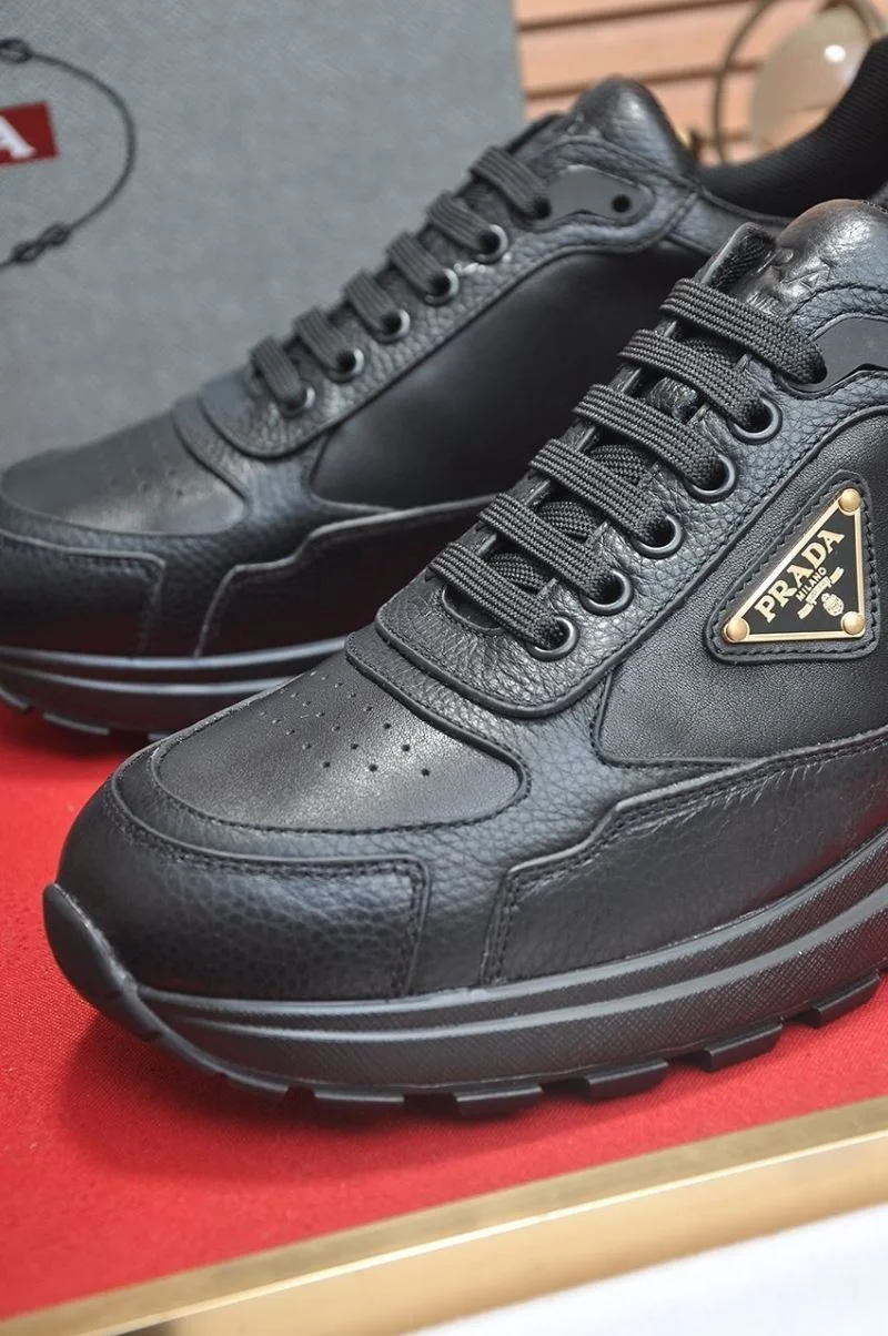 Prada Low Shoes Lightweight 35380