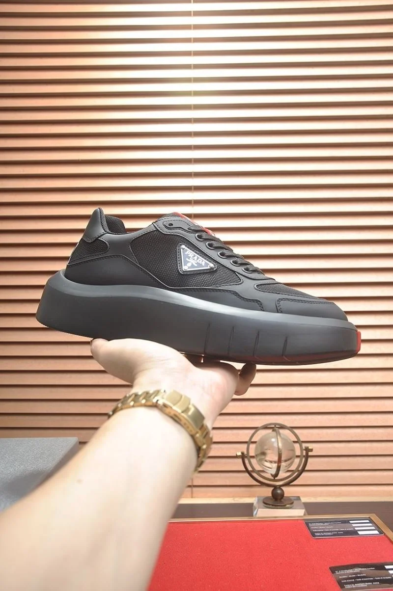 Prada Low Shoes Sophisticated 35353
