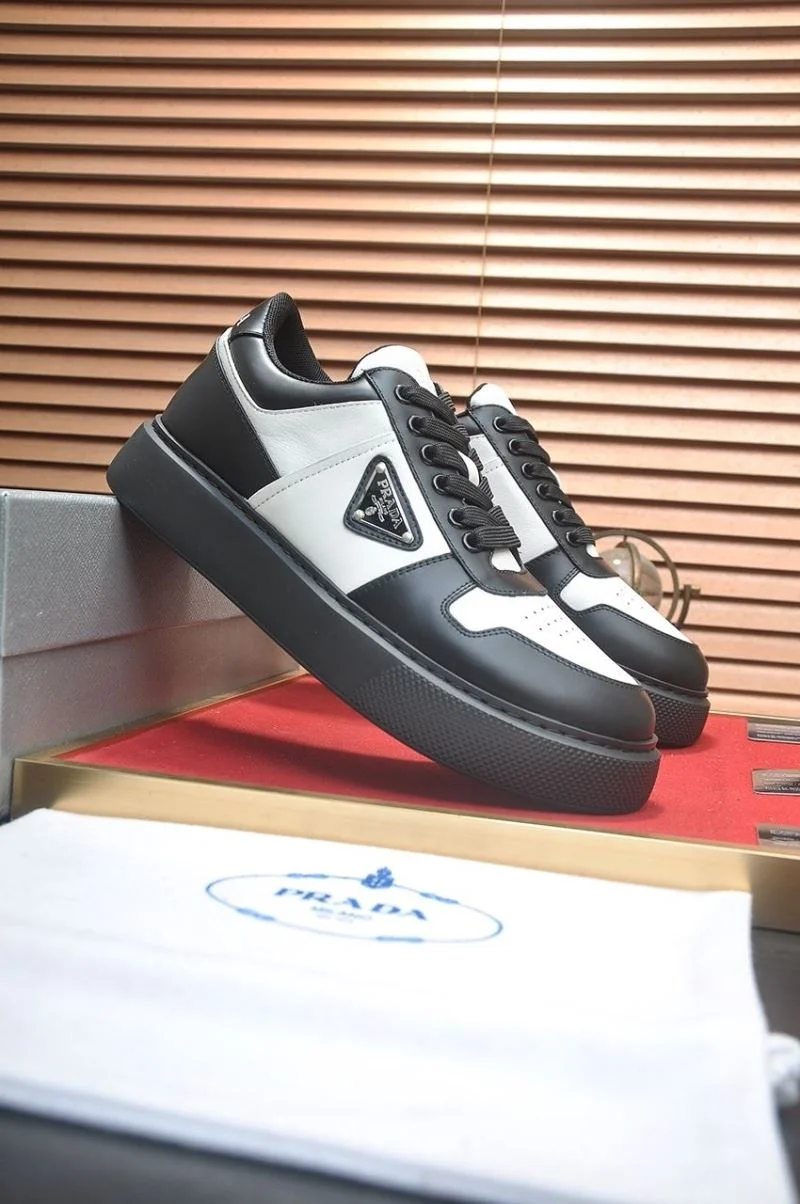 Prada Low Shoes RelaxedFit 35356