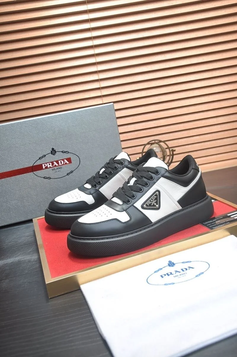 Prada Low Shoes RelaxedFit 35356