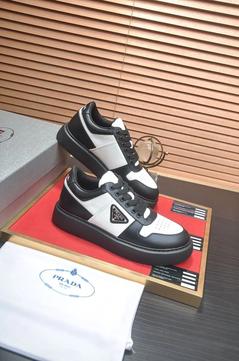 Prada Low Shoes RelaxedFit 35356