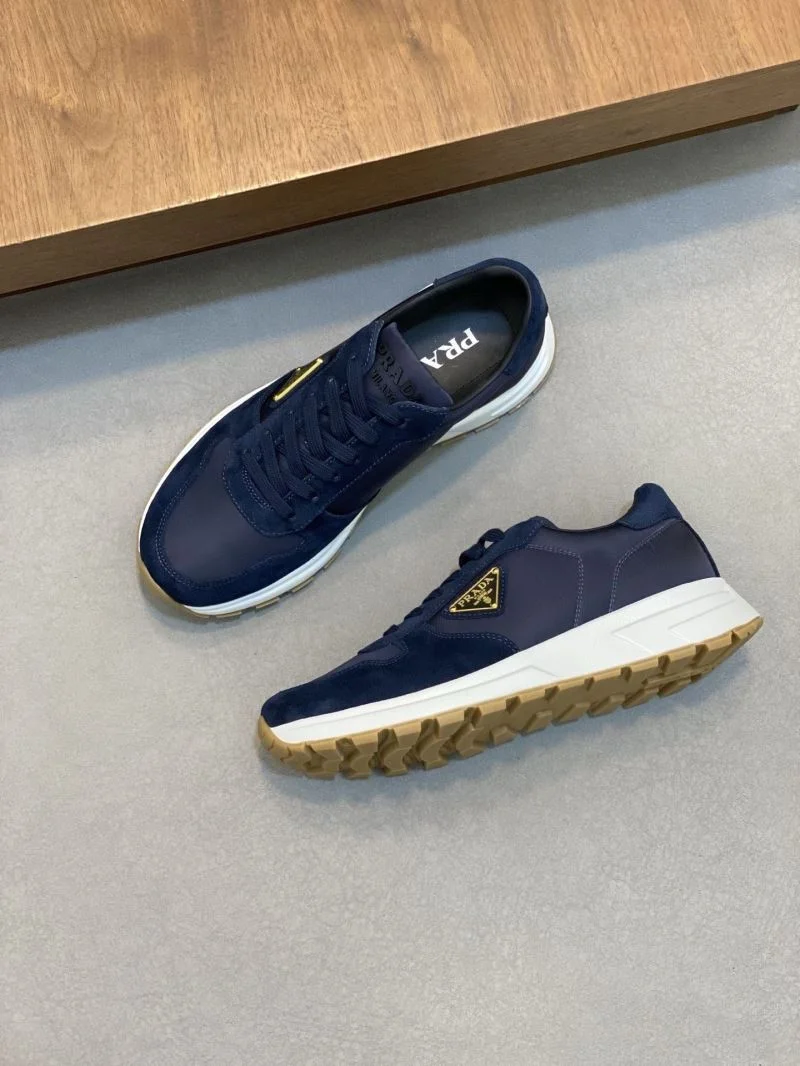 Prada Low Shoes Reliable 35375