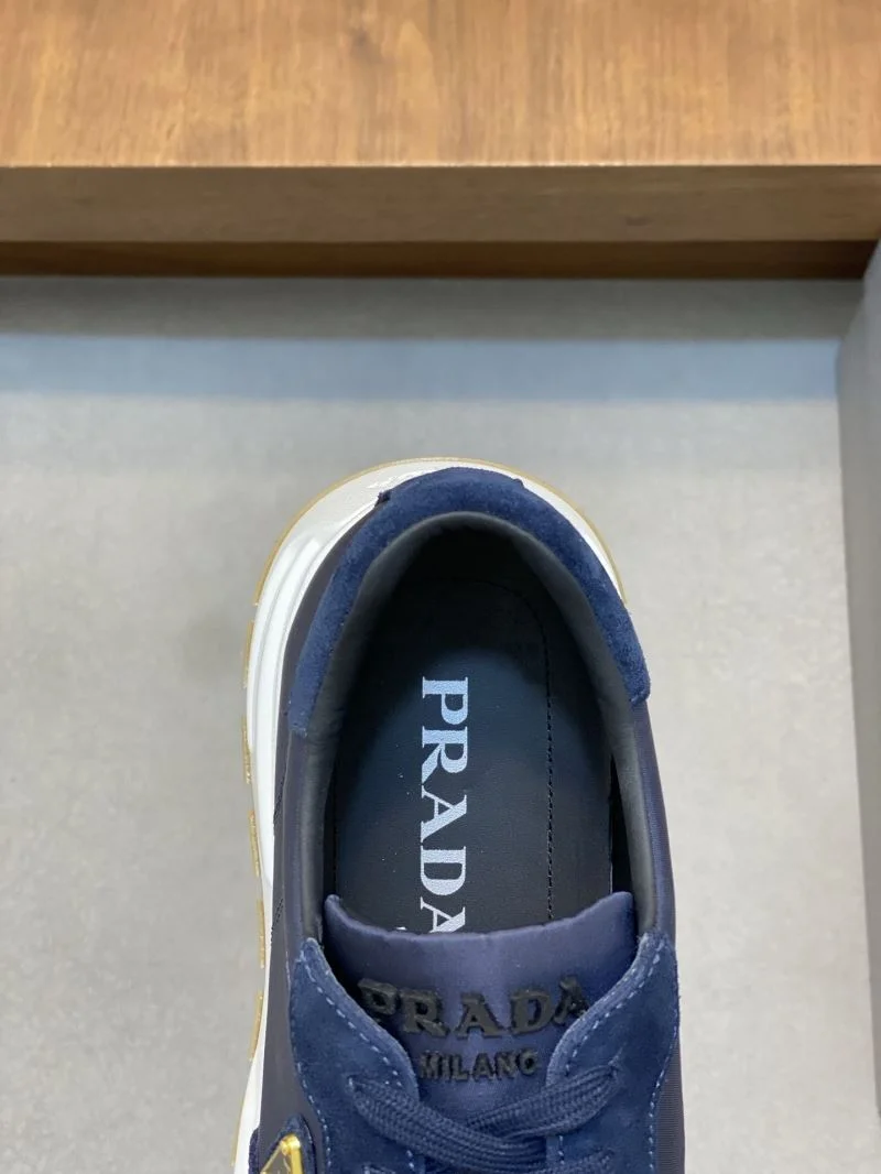 Prada Low Shoes Reliable 35375