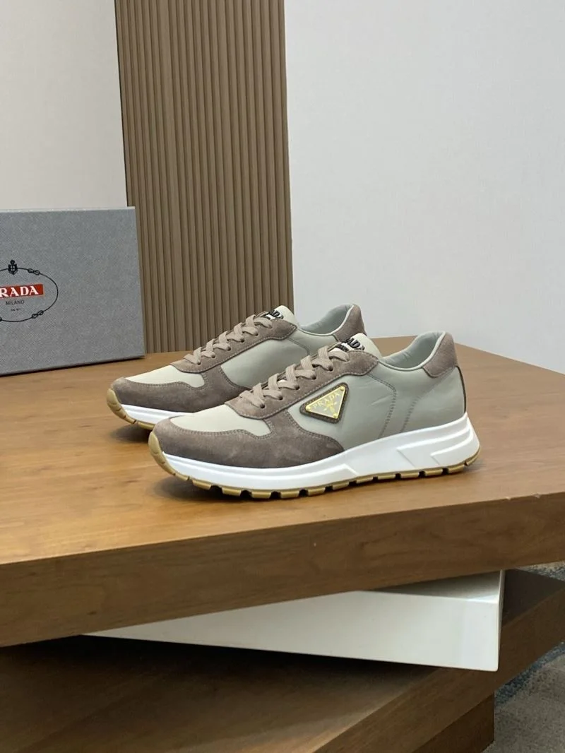 Prada Low Shoes AllSeason 35367