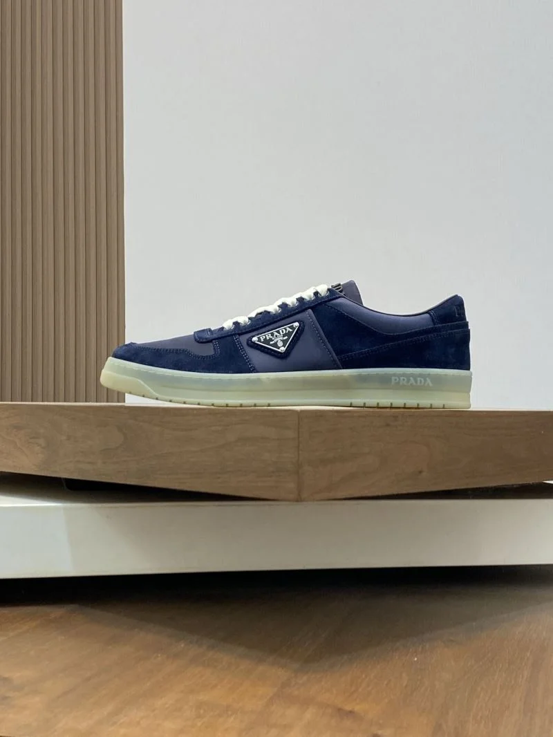 Timeless Prada Low Shoes 35347