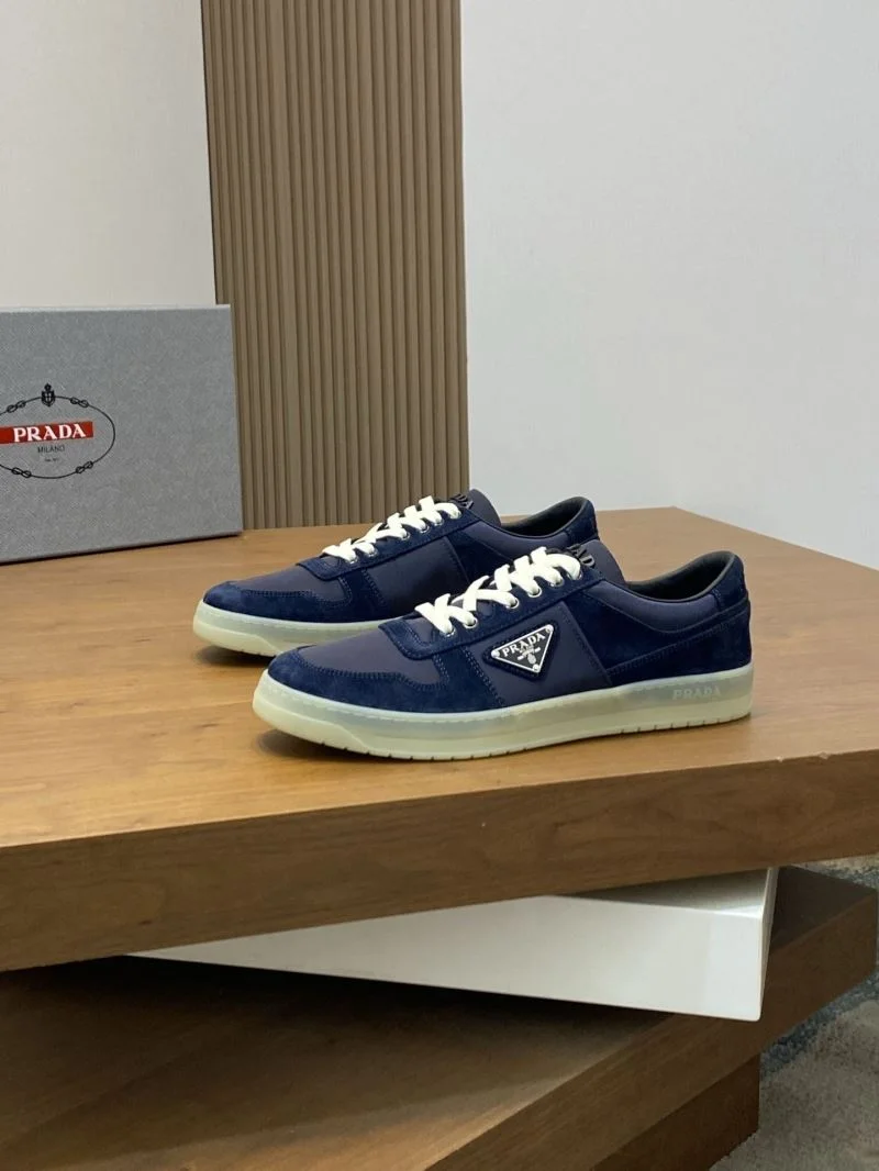 Timeless Prada Low Shoes 35347
