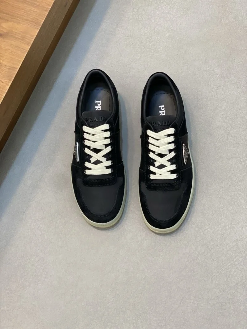 Prada Low Shoes EyeCatching 35364