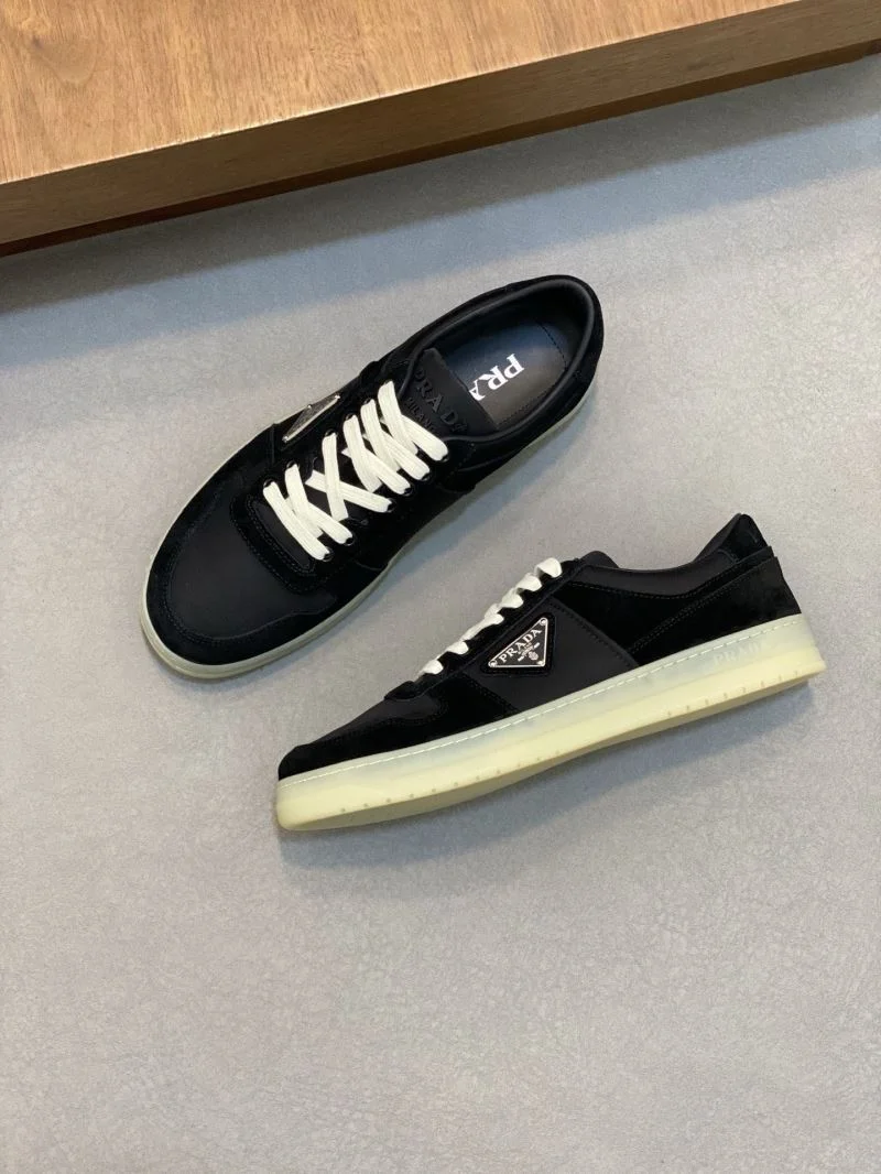 Prada Low Shoes EyeCatching 35364