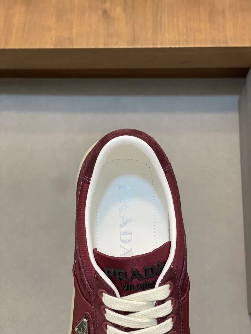 Prada Low Shoes Breathable 35368