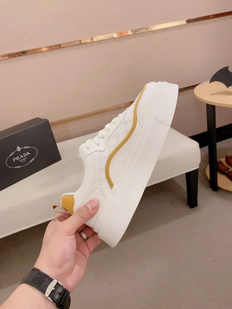 Prada Low Shoes Flexible 35376