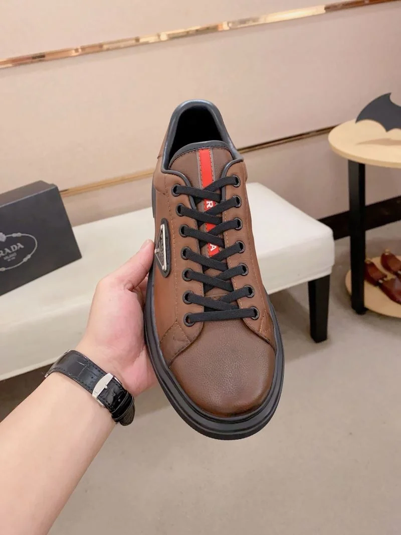 Prada Low Shoes Durable 35372