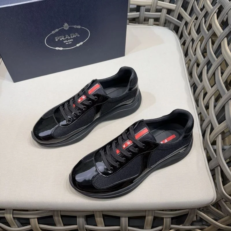 Casual Prada Low Shoes 35362
