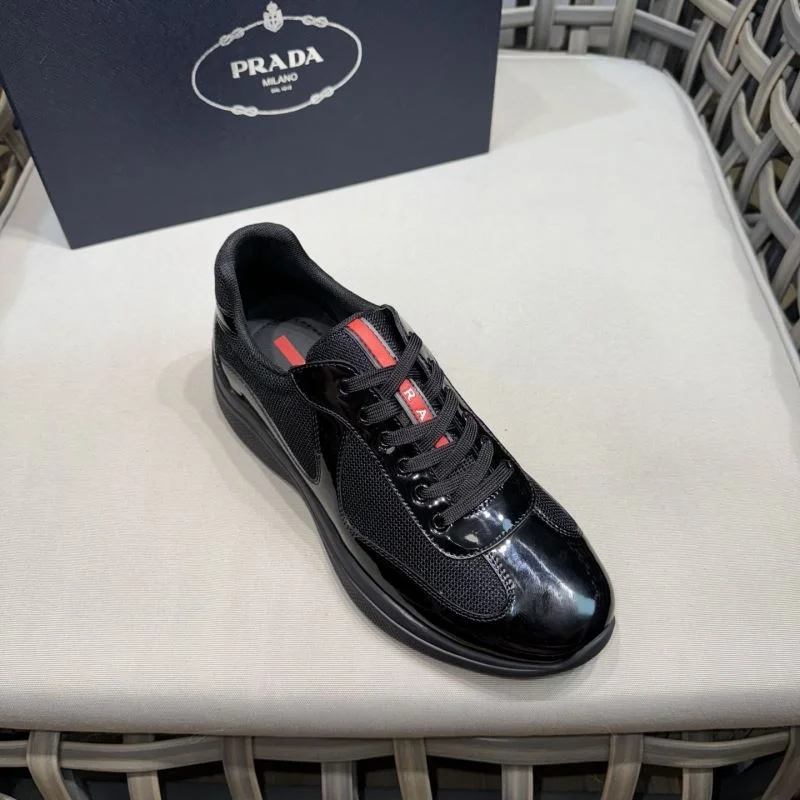 Casual Prada Low Shoes 35362