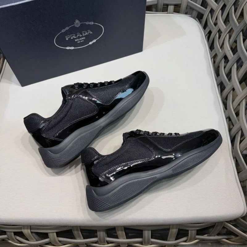 Casual Prada Low Shoes 35362