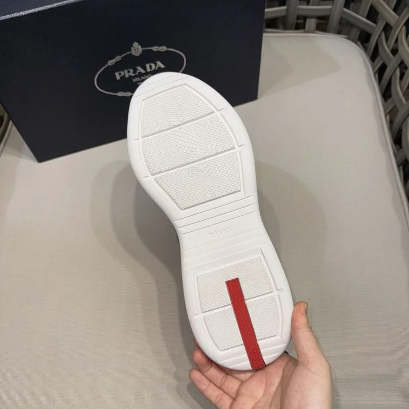 Prada Low Shoes AllSeason 35345