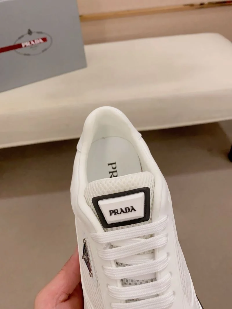 Prada Low Shoes Fashionable 35340