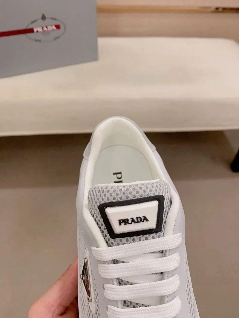 Prada Low Shoes EasyMatch 35339