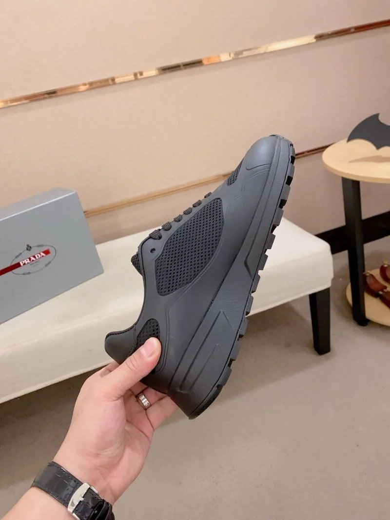 UrbanChic Prada Low Shoes 35330