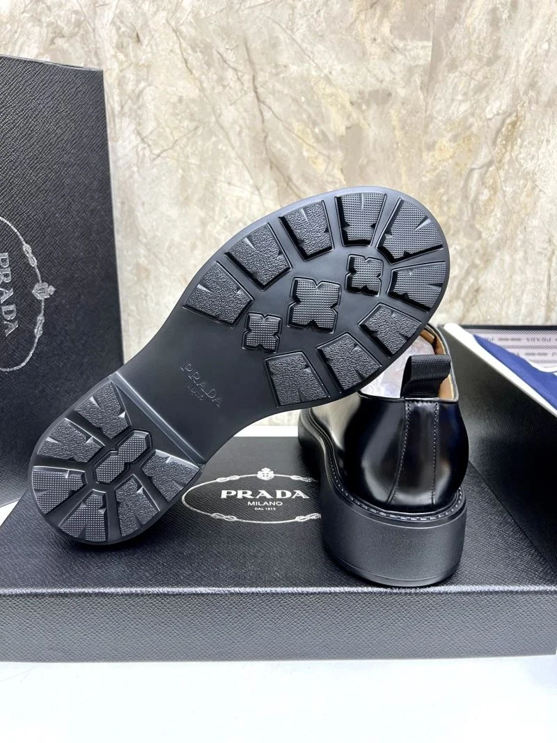 Prada Low Shoes UrbanStyle 35326