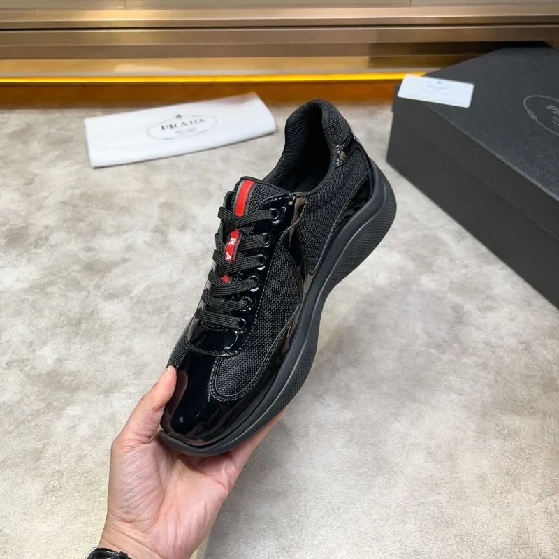 Vibrant Prada Low Shoes 35320