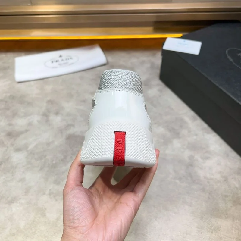 ComfortFit Prada Low Shoes 35317