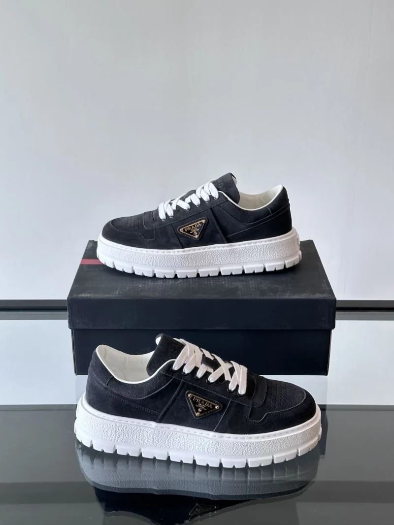Prada Low Shoes Vibrant 35308