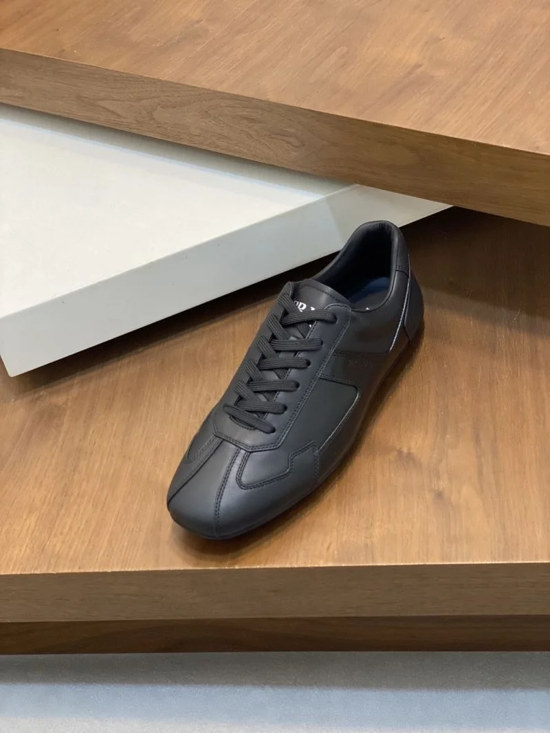 Prada Low Shoes GoodFit 35306