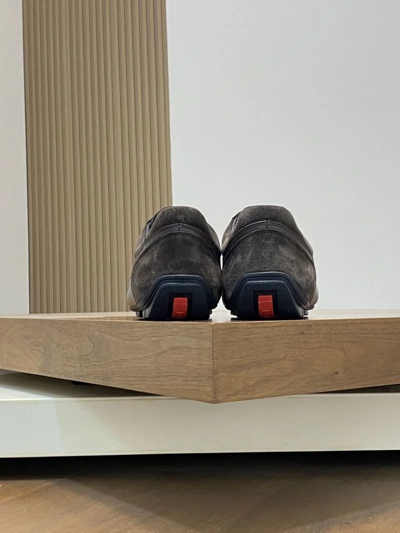 Prada Low Shoes GoAnywhere 35303