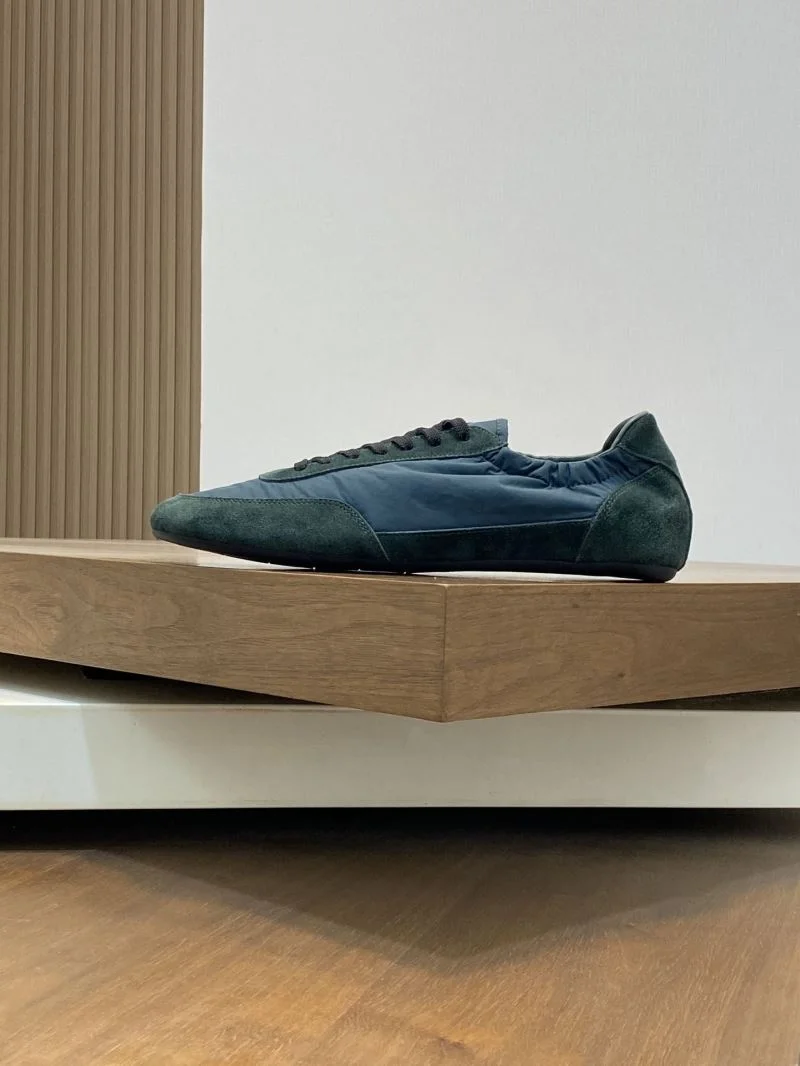TechFriendly Prada Low Shoes 35311