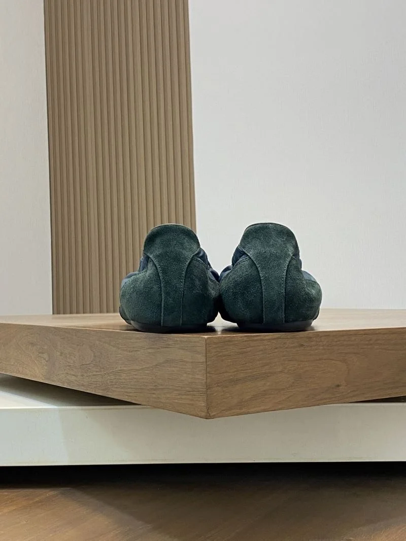 TechFriendly Prada Low Shoes 35311