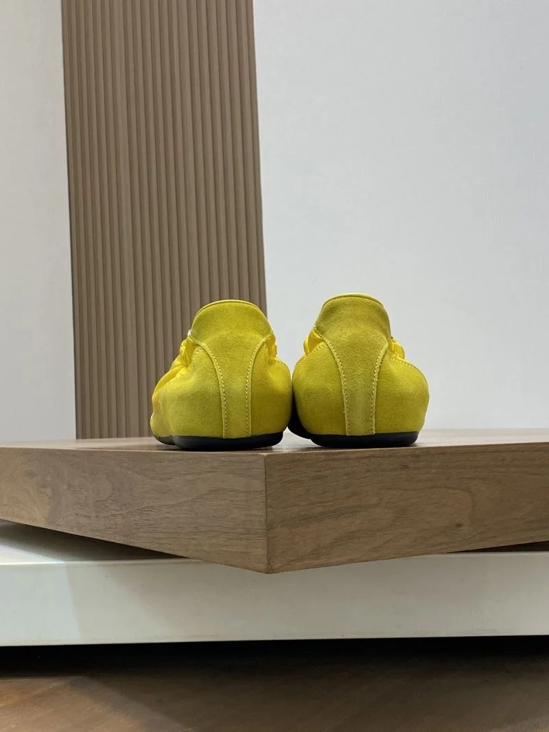 SunProtective Prada Low Shoes 35301